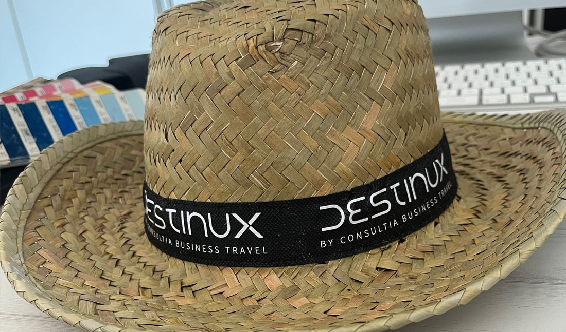 Sombreros Panamá con logo personalizado para Destinux
