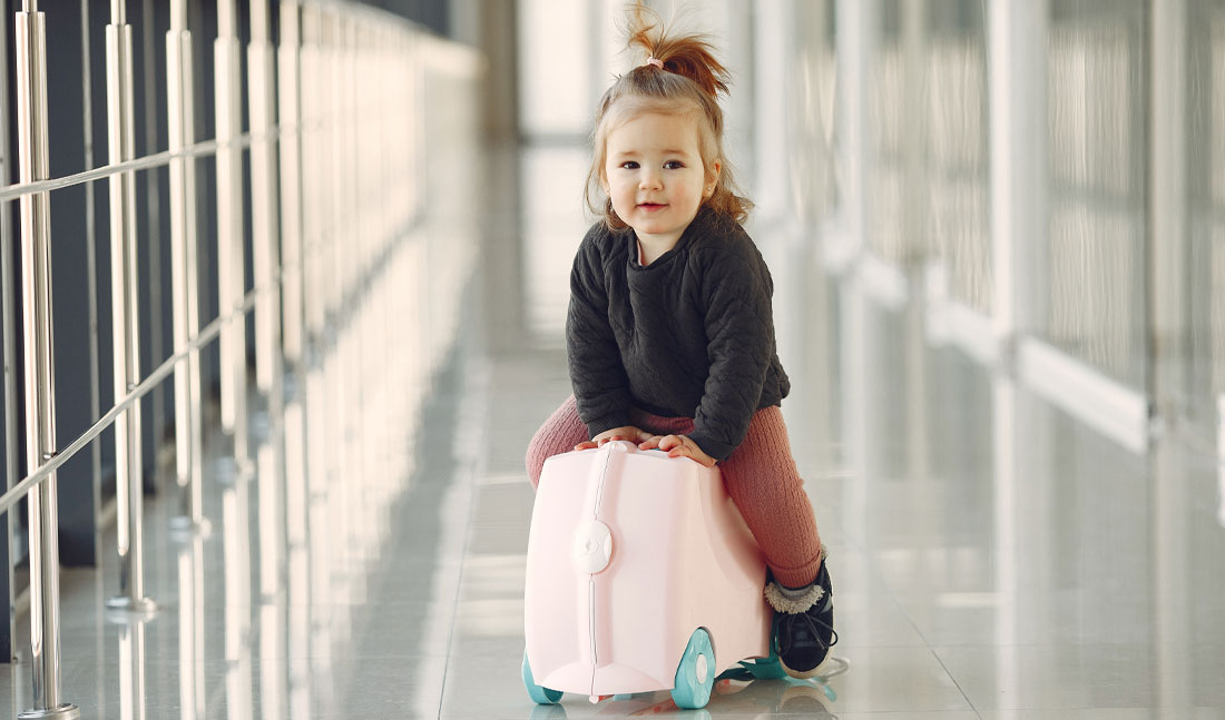 Voyager en avion avec des enfants: connaissez-vous vos droits?