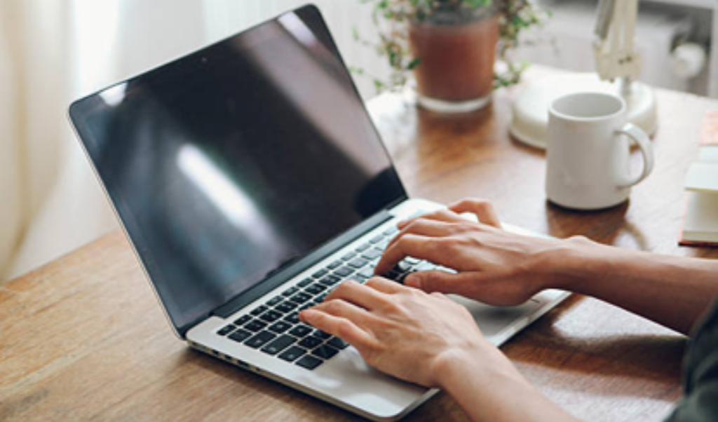 Llega la época del teletrabajo: claves para crear un espacio de trabajo cómodo y eficiente