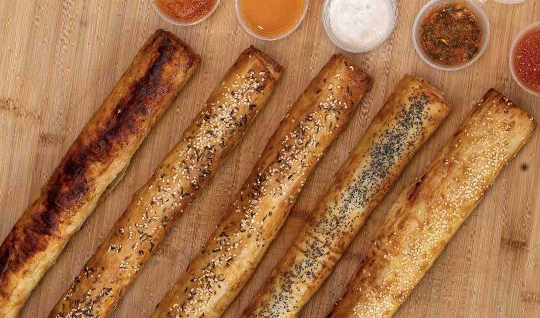 Burekísimo: la propuesta que ha llegado a Madrid para dar a conocer el burek en la escena gastronómica de la capital