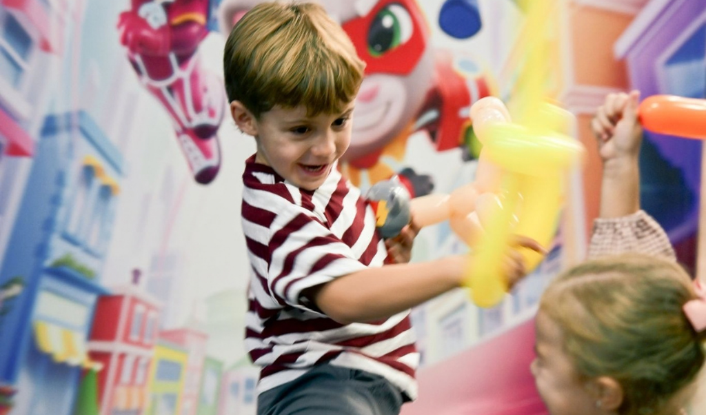 Talking Tom Heroes: Los Superpoderosos conquista a las familias en su gran estreno en Madrid y llega a los cines de toda España