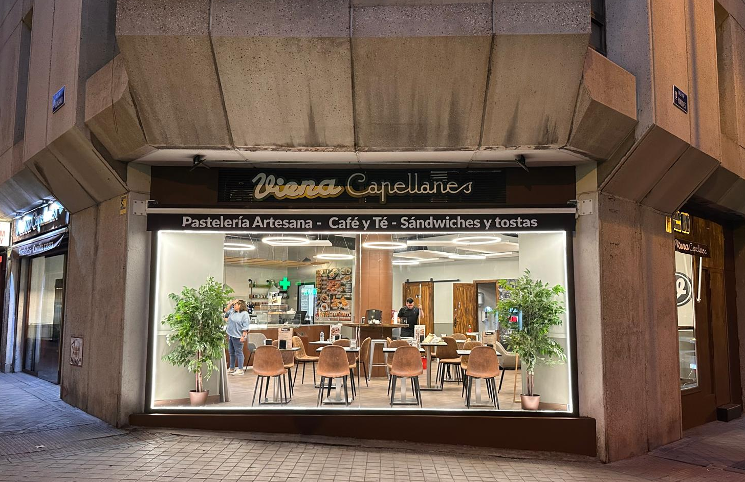 Viena Capellanes llega a Ponzano y alcanza los 26 locales en Madrid