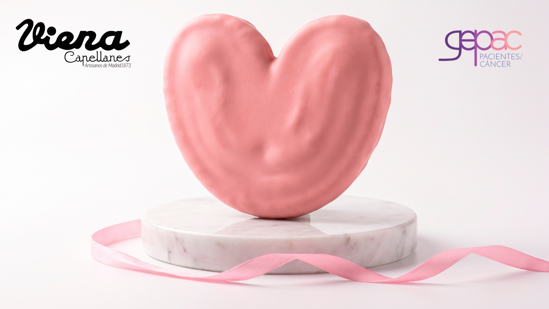 Viena Capellanes vuelve a teñir de rosa sus vitrinas con 5.000 Palmeras Rosas para apoyar a pacientes con cáncer de mama junto a GEPAC